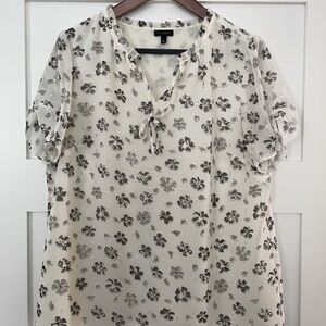 Talbots Floral Print Black and White Blouse, Women’s Sz. L